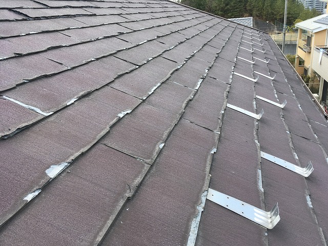 大垣市でパミールの屋根カバー工事ご提案に伴い、設置した足場を利用した外壁塗装のご検討